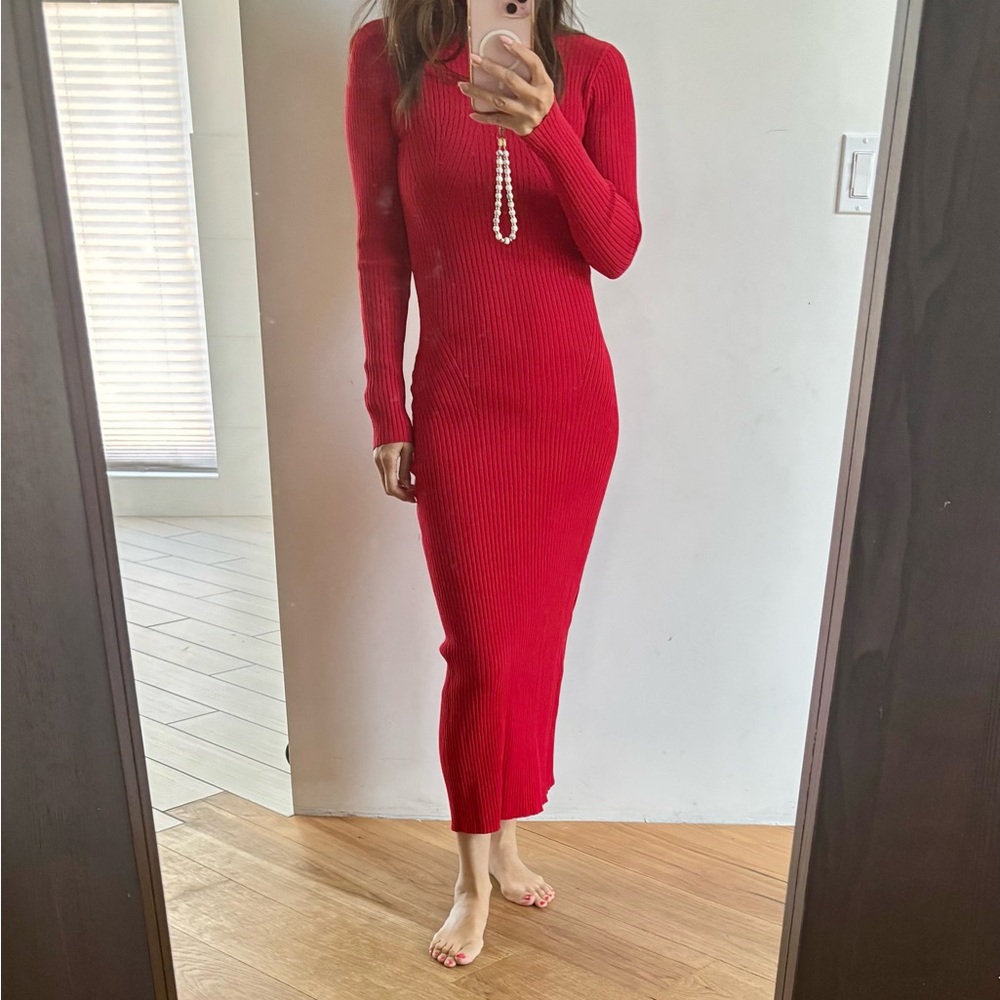 Elegant Red Ribbed Knit Dress